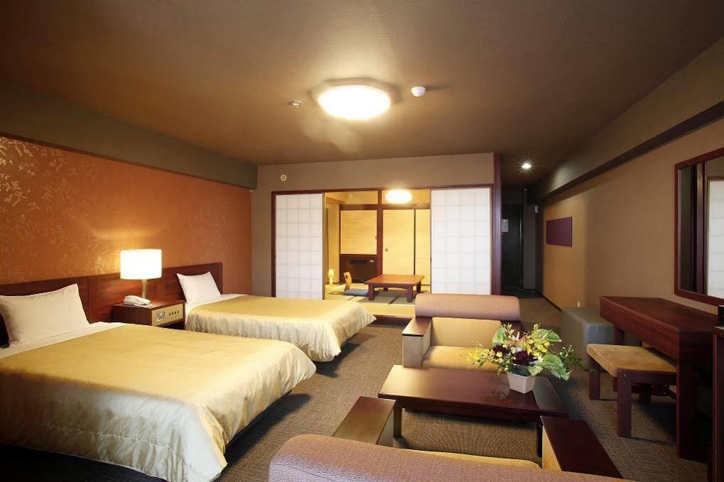 Hotel Kirishima Castle Exterior photo